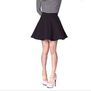 🎀NWOT Abercrombie & Fitch Black Skirt🎀